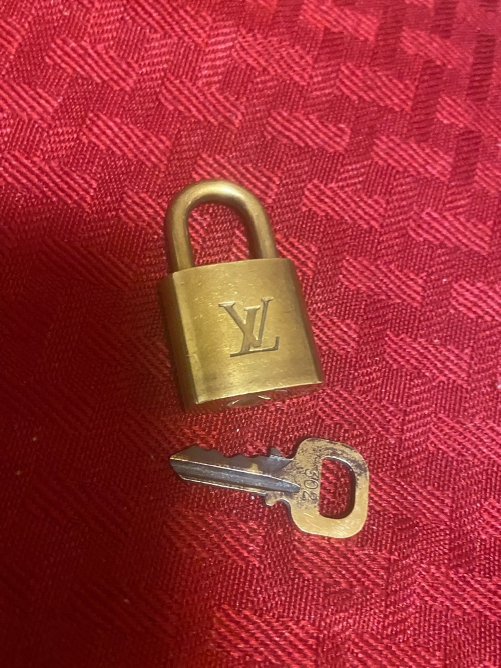 Louis Vuitton #302 Padlock and Key